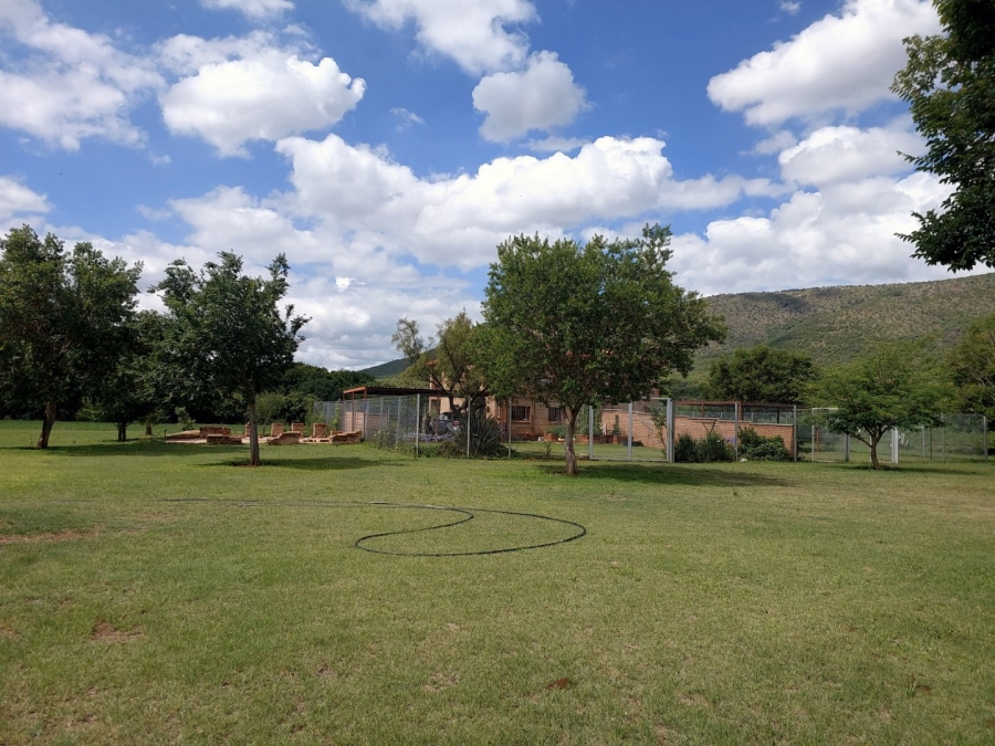 Commercial Property for Sale in Zoutpansdrift North West